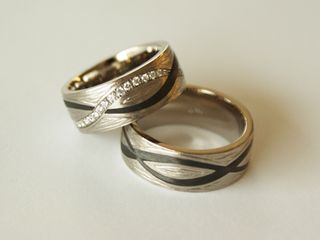 Eheringe Weissgold mit Carbon