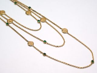 Collier mit Edelsteinen