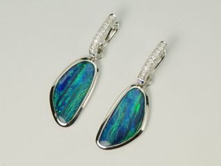 Brillant-Creolen mit Opal-Einhänger