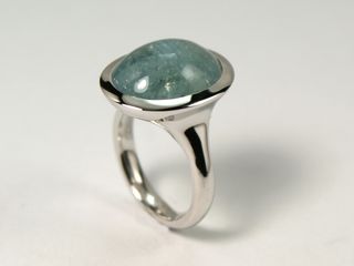 Verschiedene Ringe mit Aquamarin