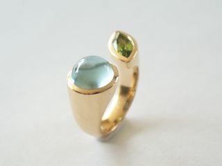 Gelbgold-Ring mit Aquamarin und Peridot