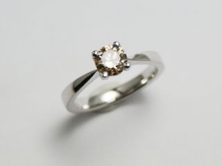 Rotgold-Ring mit Rosenquarz